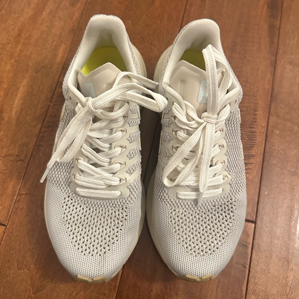 Veja Marlin V Knit Gray and Cream Sneakers Sz 5 - Picture 7 of 15